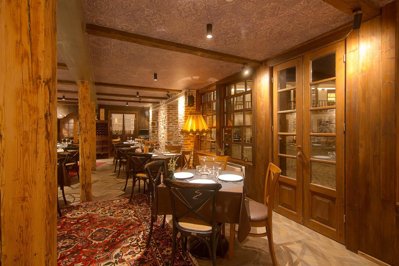 Hani I Pazarit Boutique Hotel Корча Экстерьер фото